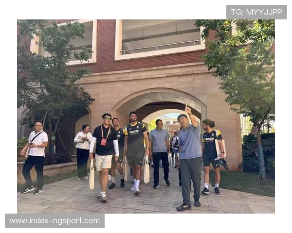 西甲俱乐部与当地学校合作项目扩大，足球训练与文化课程结合